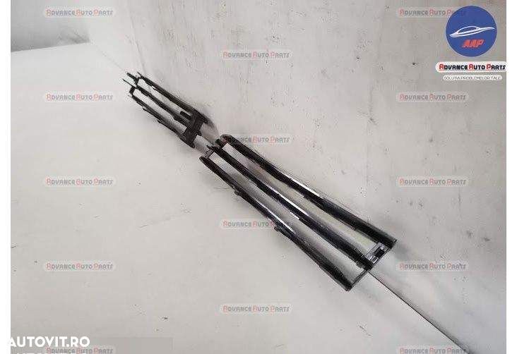 Grila Inferioara Bara Fata Stanga Dreapta original Vogue Land Rover  R - 6