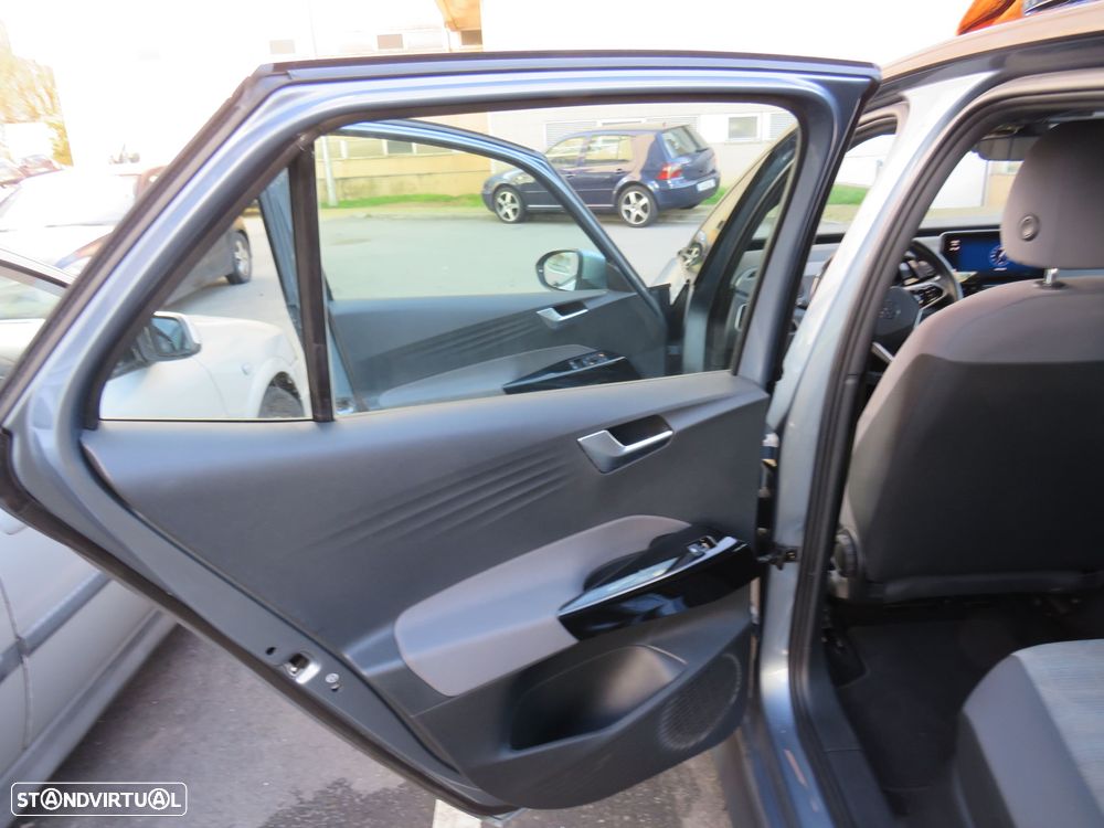 VW ID.3 Pro Performance Business - 14