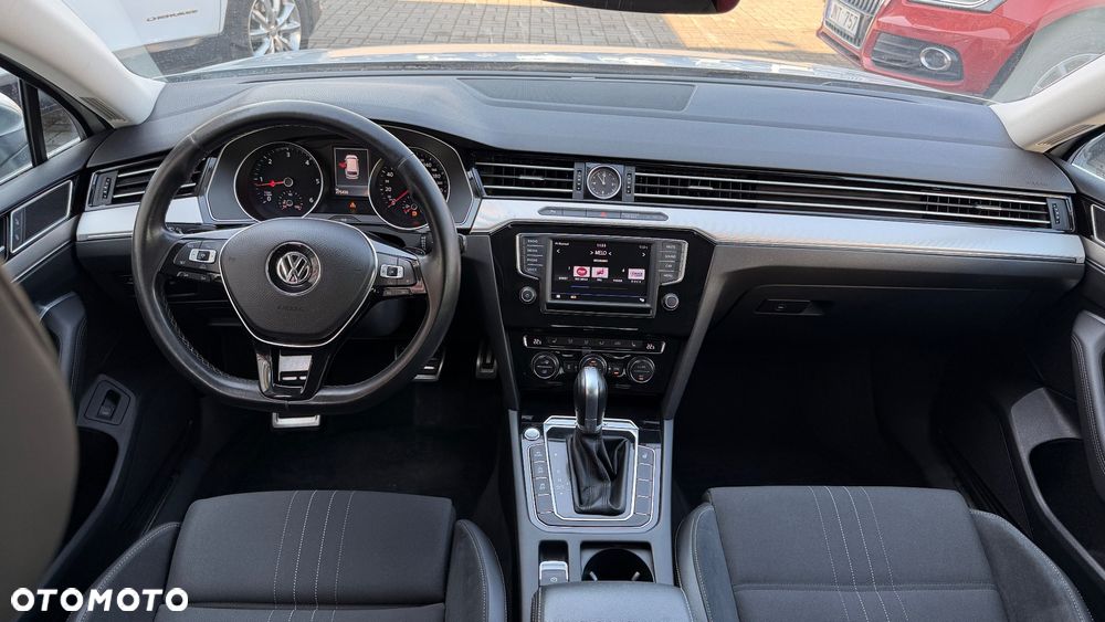 Volkswagen Passat Alltrack 2.0 TDI SCR 4Motion DSG - 11