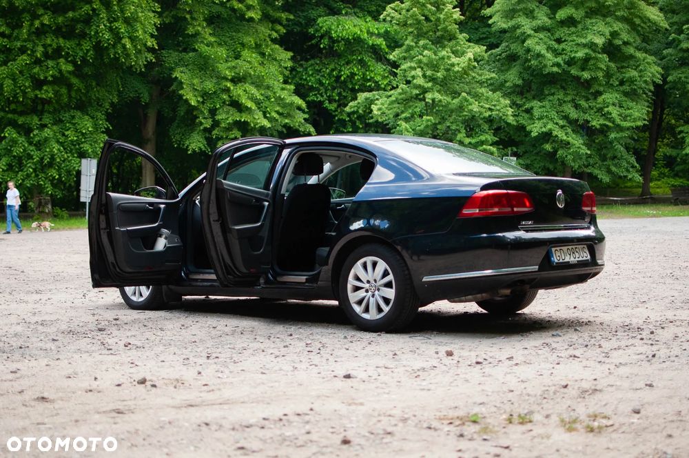 Volkswagen Passat 1.8 TSI Comfortline - 24
