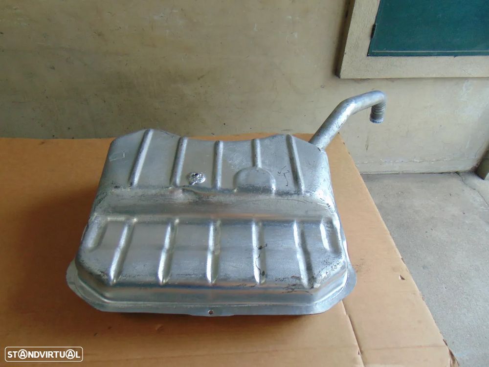 Renault 4L depósito gasolina - 6