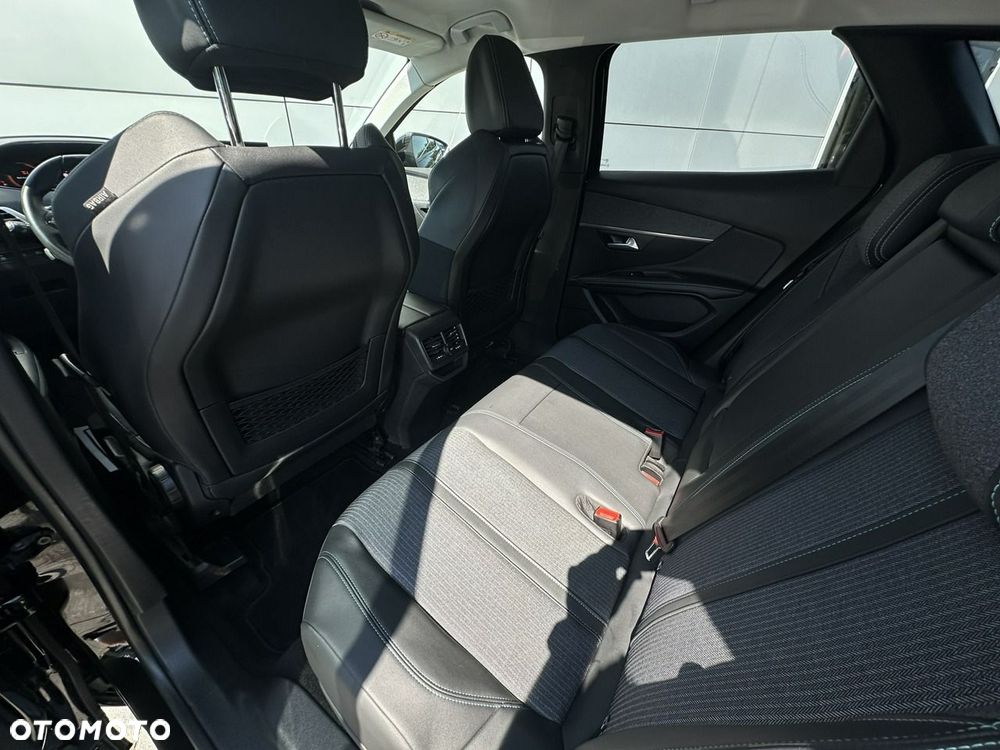 Peugeot 3008 225 e-EAT8 Allure Pack - 17