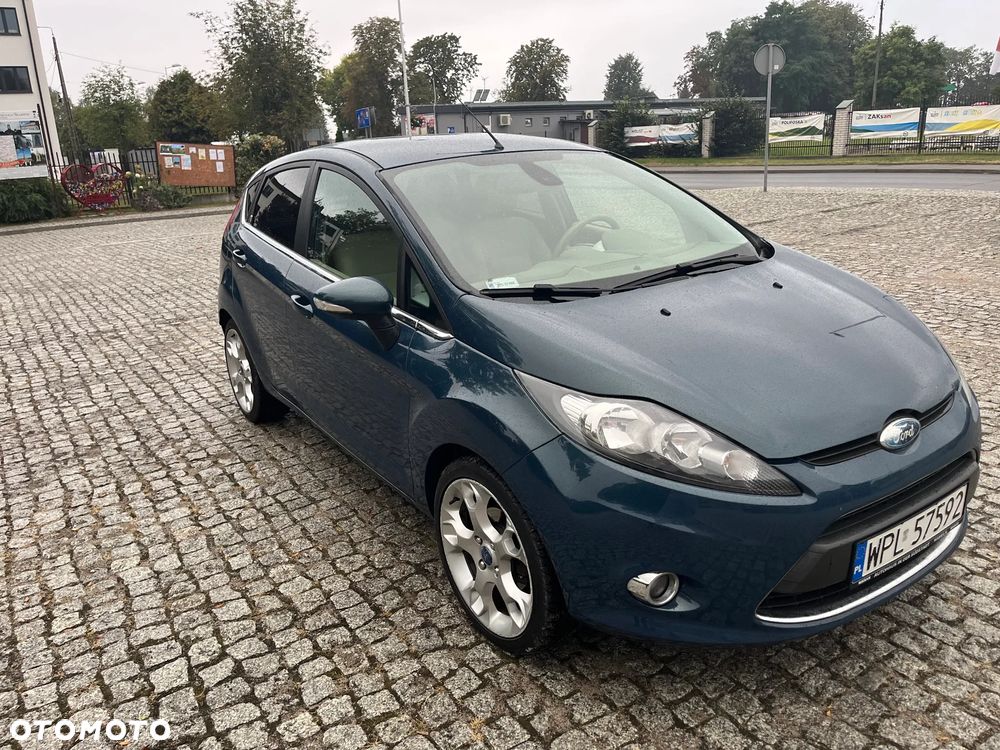 Ford Fiesta - 2