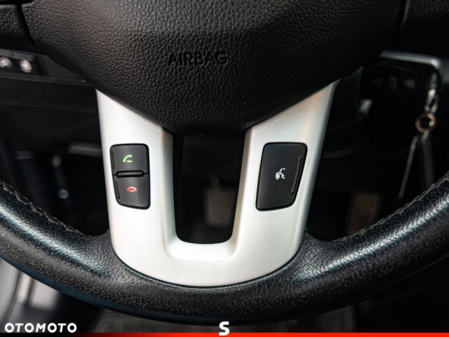 Kia Sportage - 16