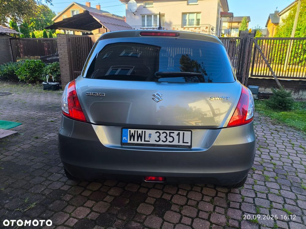 Suzuki Swift - 6