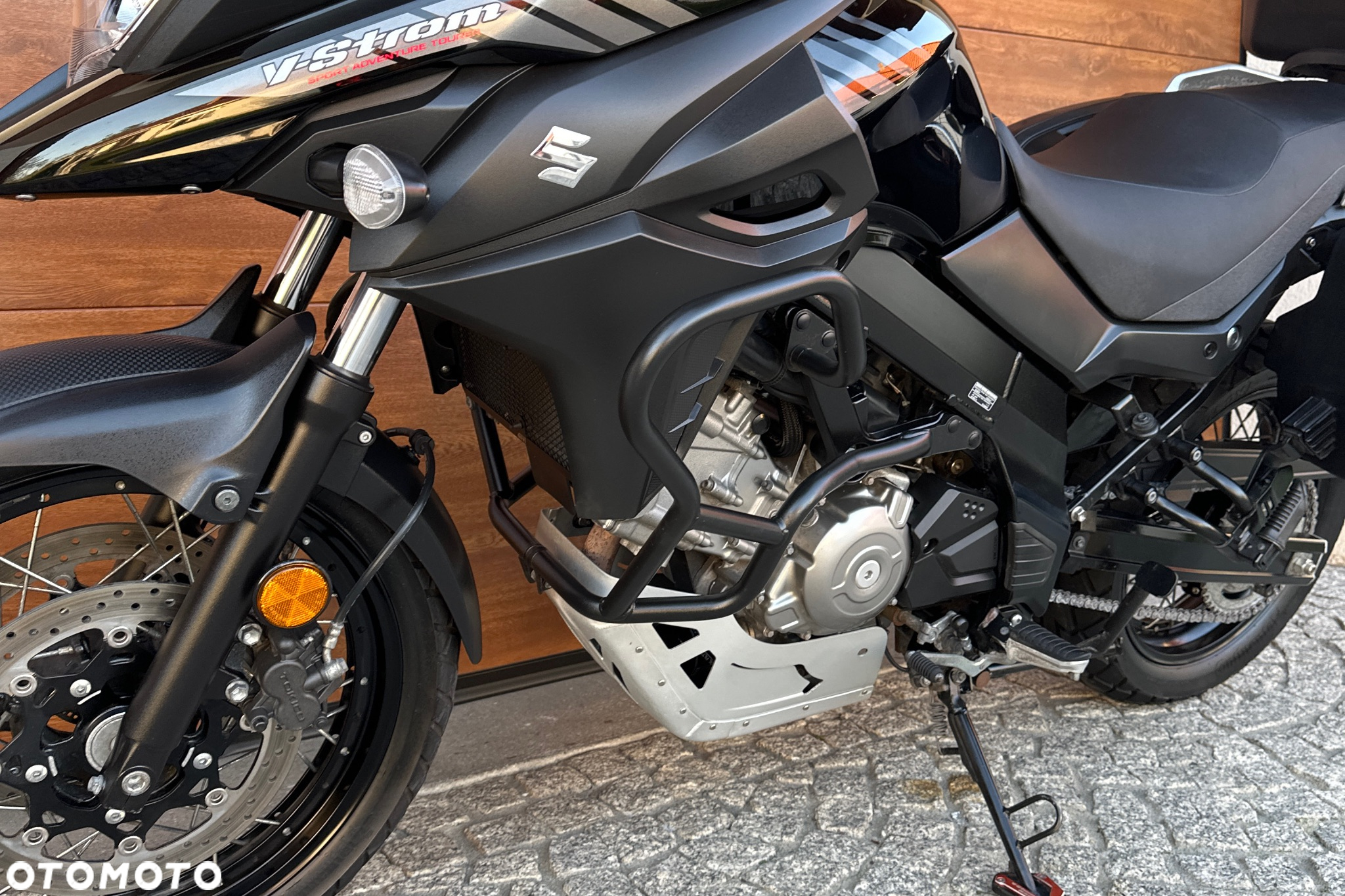 Suzuki DL - 22