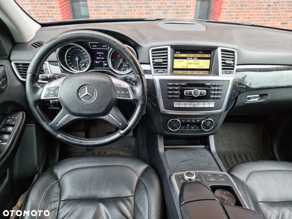 Mercedes-Benz ML 350 BlueTEC 4MATIC 7G-TRONIC - 16