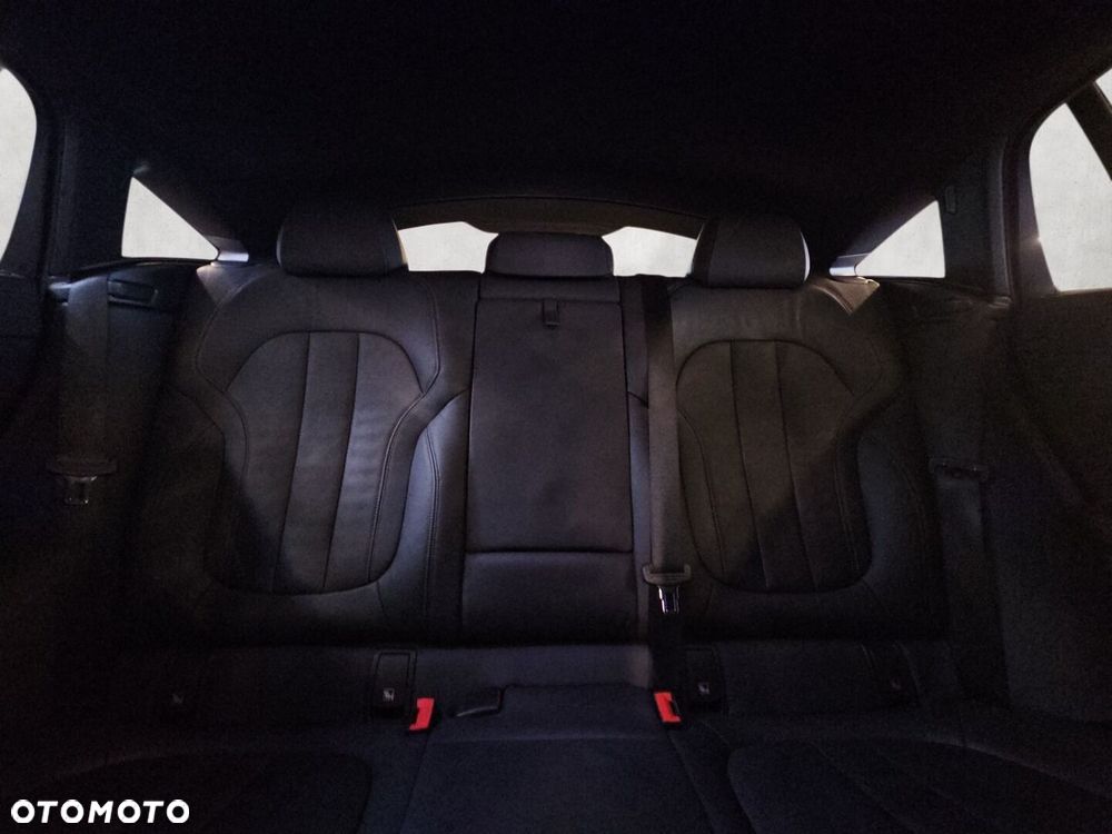 BMW X6 xDrive40i - 24