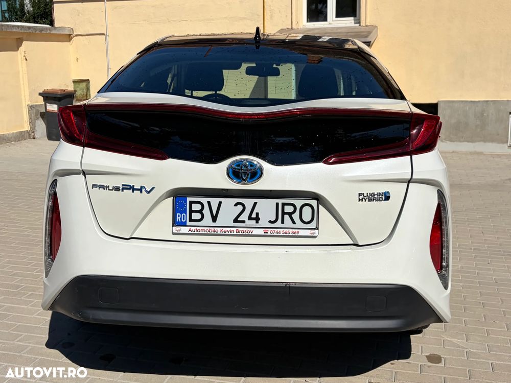 Toyota Prius - 10