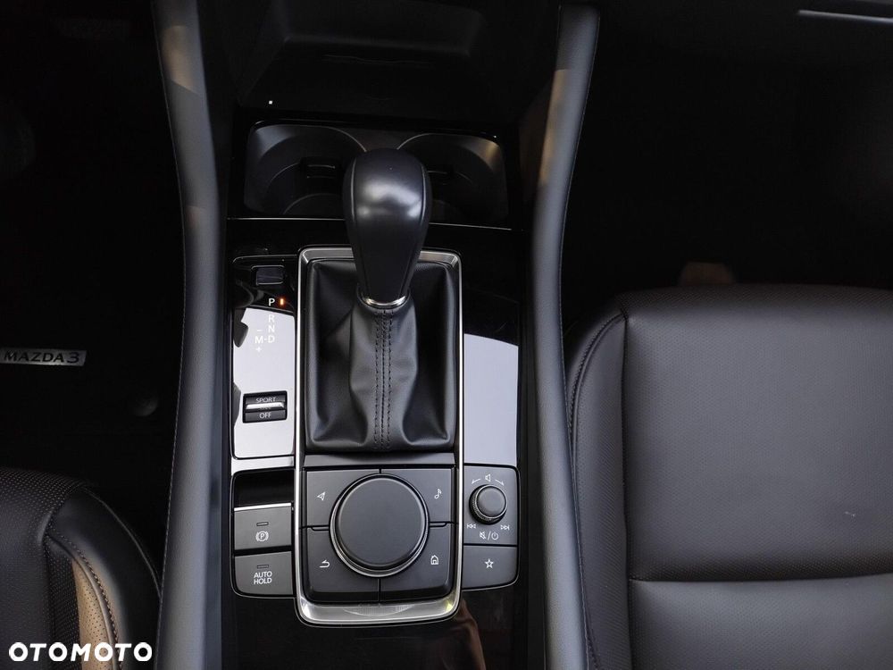 Mazda 3 - 25