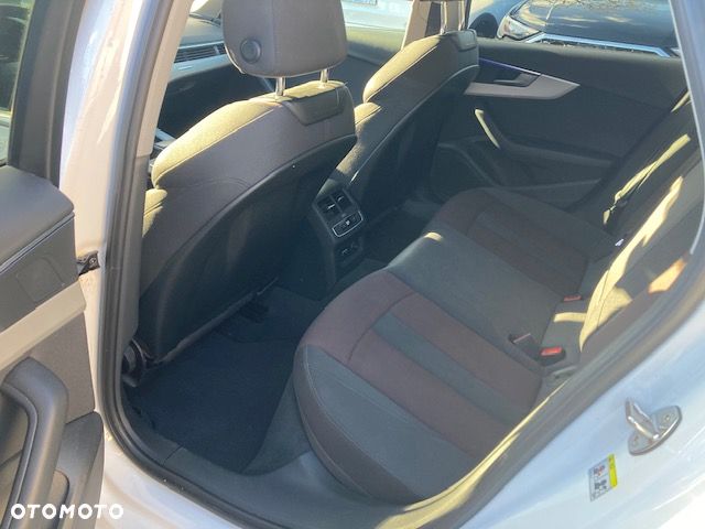 Audi A4 Limousine 40 TFSI mHEV Quattro S tronic - 9