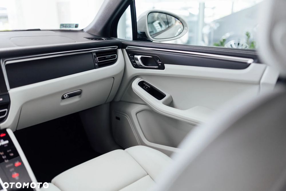 Porsche Macan Standard - 28