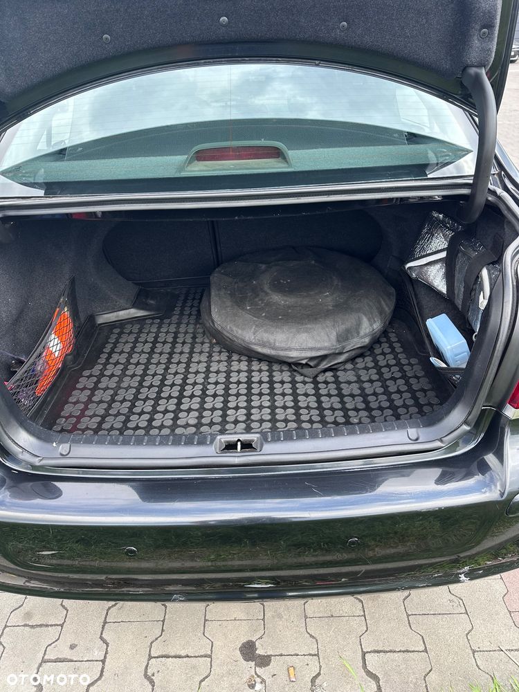 Toyota Avensis 1.8 VVT-i Sol - 7