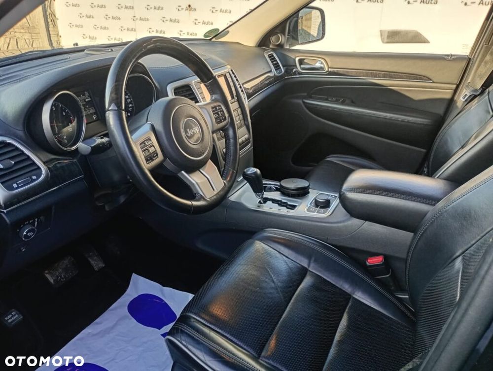 Jeep Grand Cherokee - 11