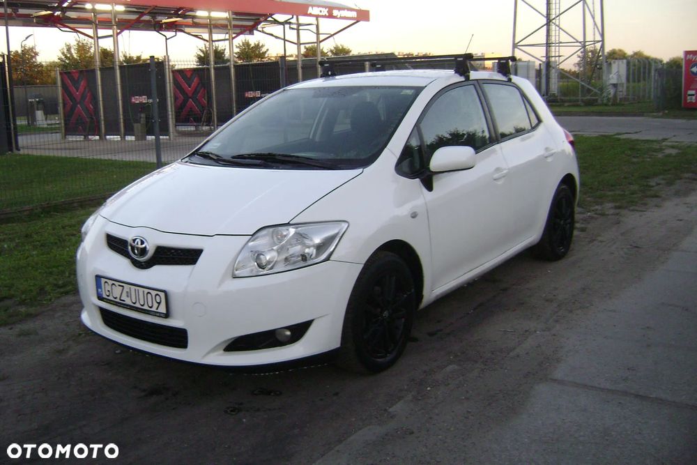 Toyota Auris 1.4 D-4D 2010 - 3