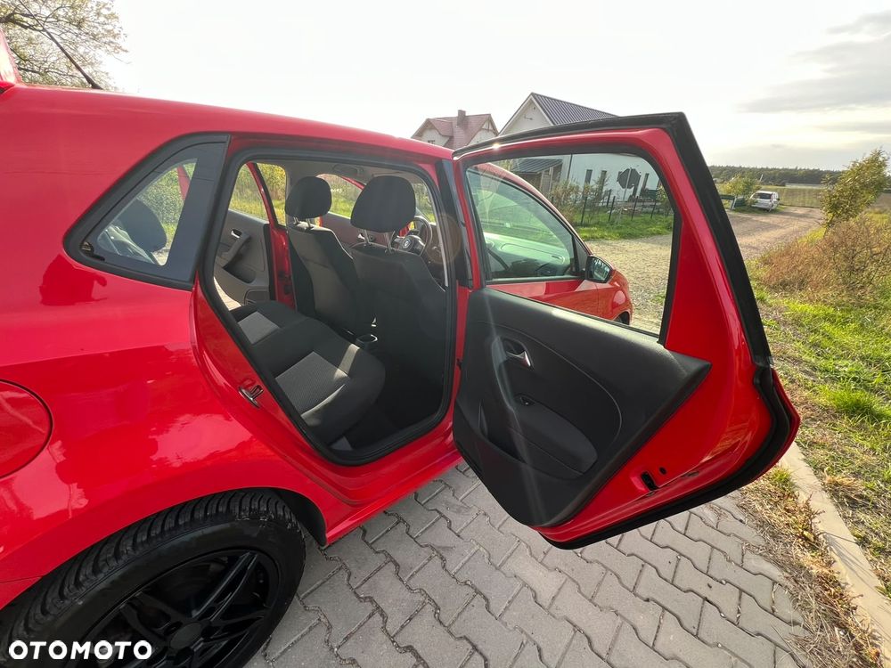 Volkswagen Polo - 17