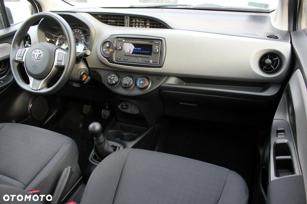 Toyota Yaris 1.0 Active - 10