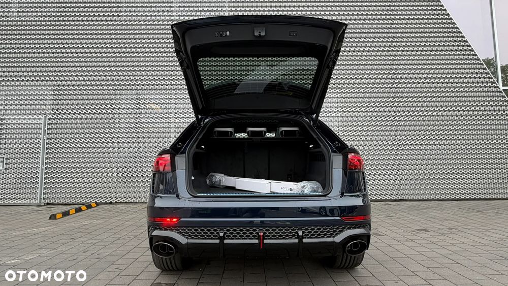 Audi RS Q8 - 7