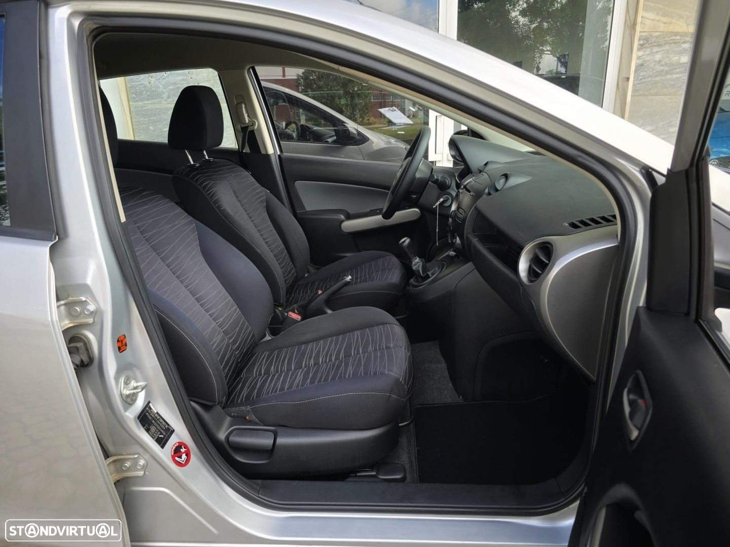 Mazda 2 1.3 MZR Comfort - 23