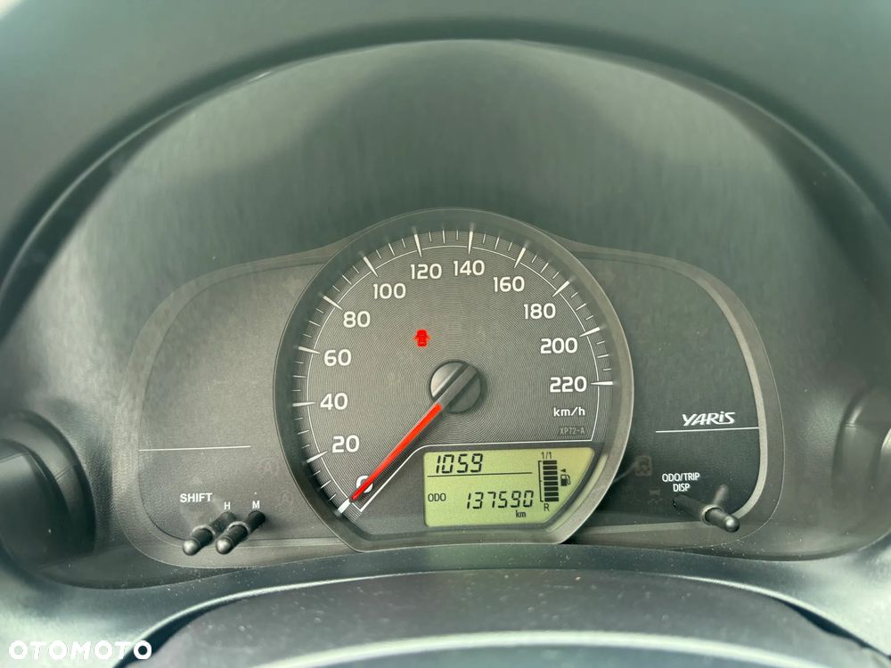 Toyota Yaris 1.4 D-4D - 10
