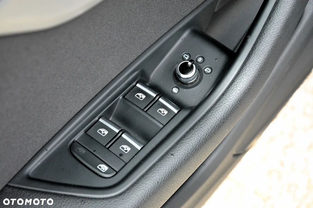 Audi A4 Limousine 35 TFSI S tronic - 18
