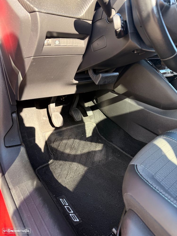 Peugeot 208 1.2 PureTech Allure - 12