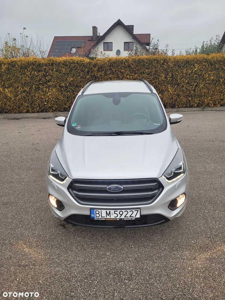 Ford Kuga - 10