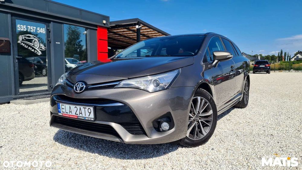 Toyota Avensis - 14