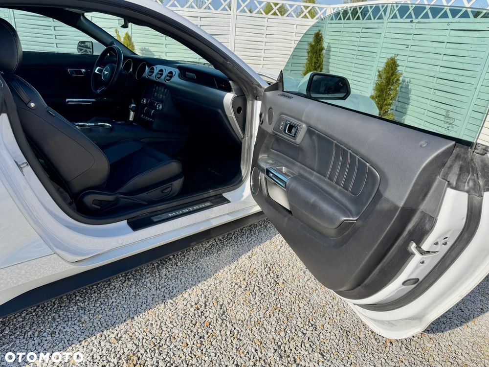 Ford Mustang 2.3 EcoBoost - 35