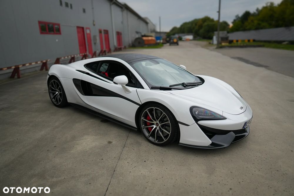 McLaren 570 GT - 12