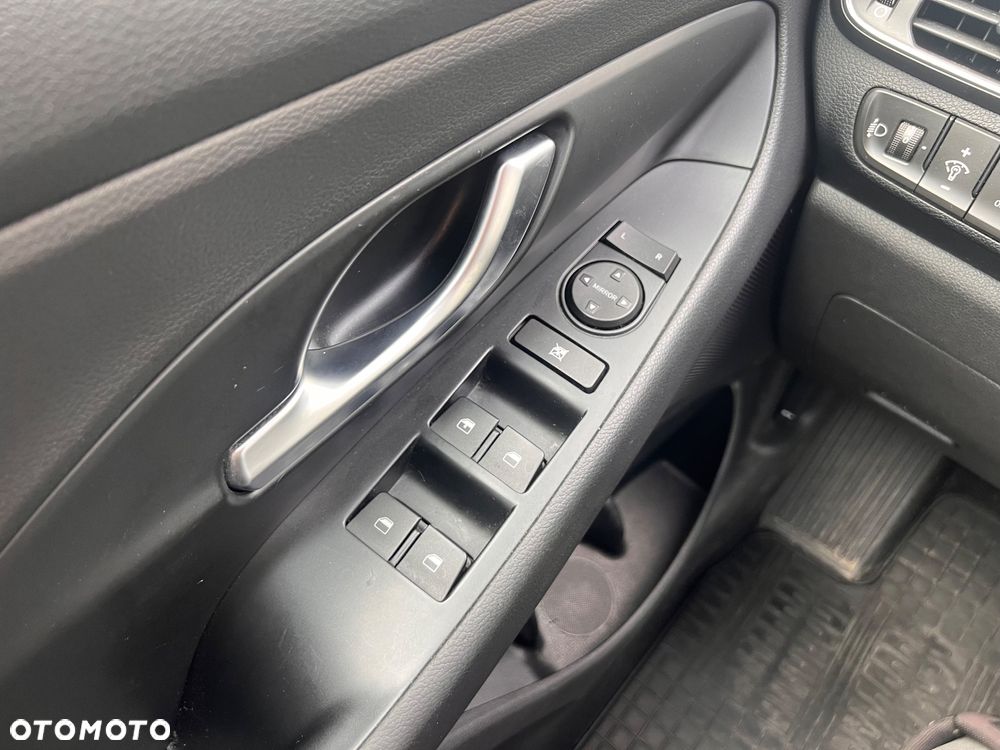 Hyundai i30 1.5 DPI Comfort - 21