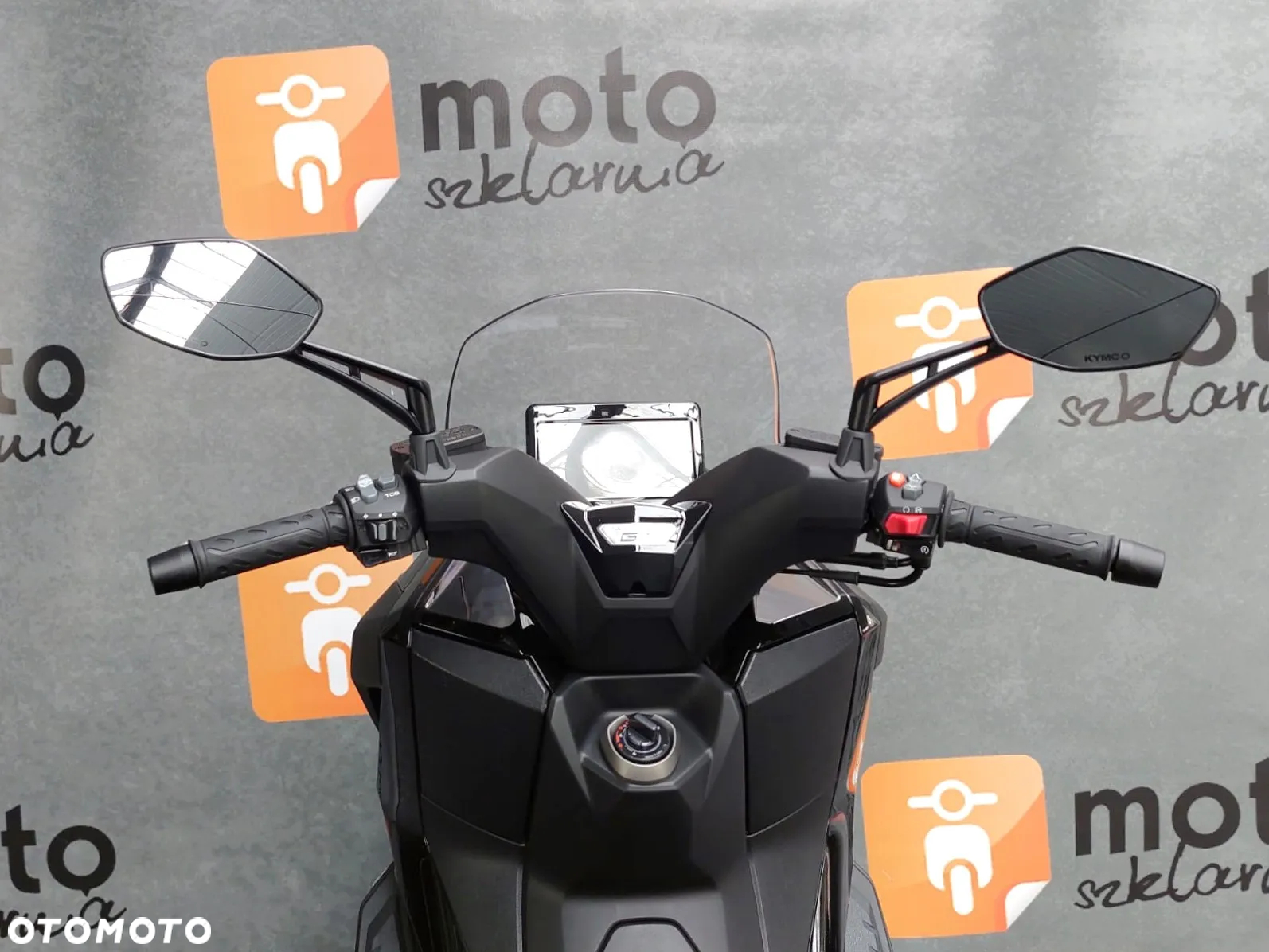 Kymco Downtown - 10