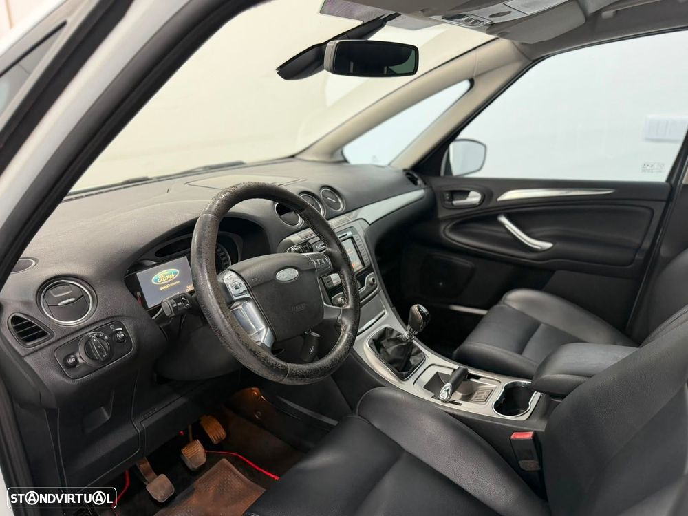 Ford S-Max 2.0 TDCi Titanium 7L - 8