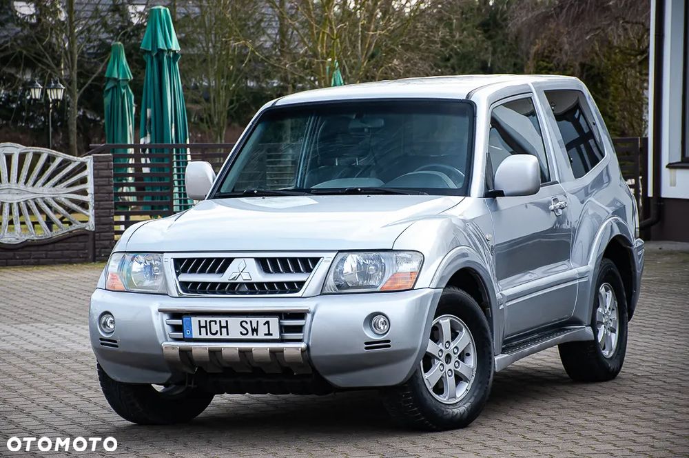 Mitsubishi Pajero 3.2 DI-D Automatik Dakar - 2