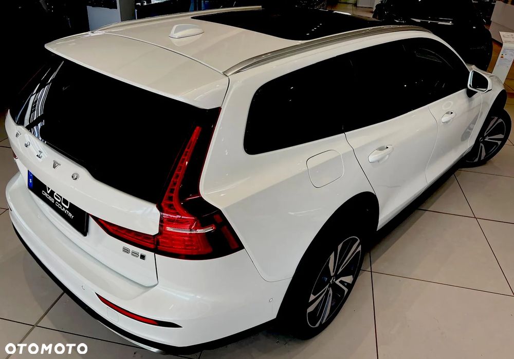 Volvo V60 B5 B AWD Ultimate Dark - 8