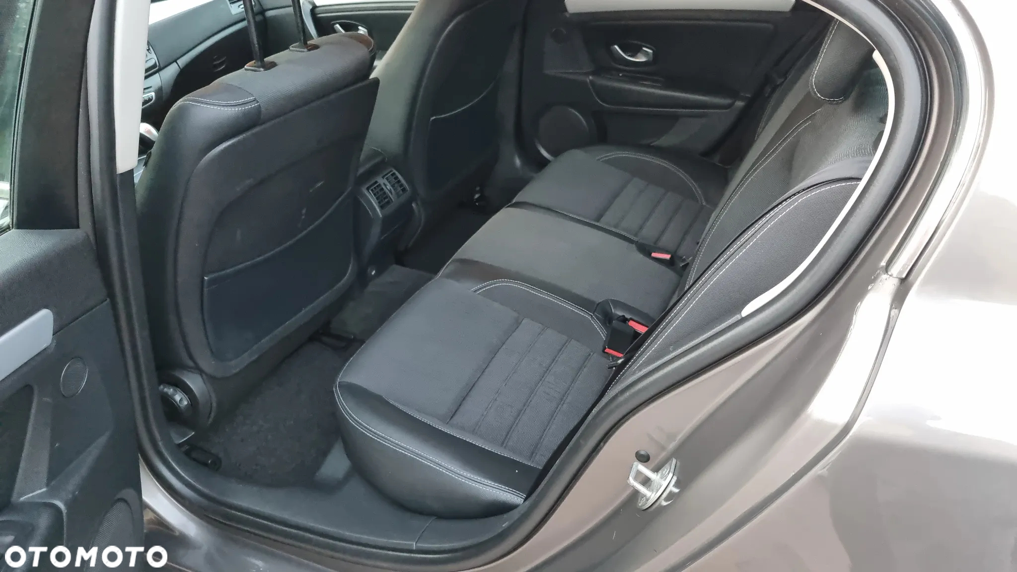 Renault Laguna 2.0 Privilege - 10