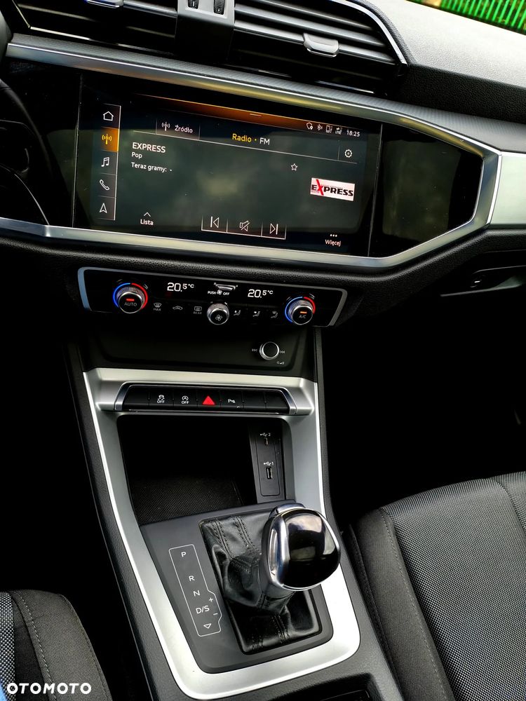 Audi Q3 35 TFSI S tronic - 14