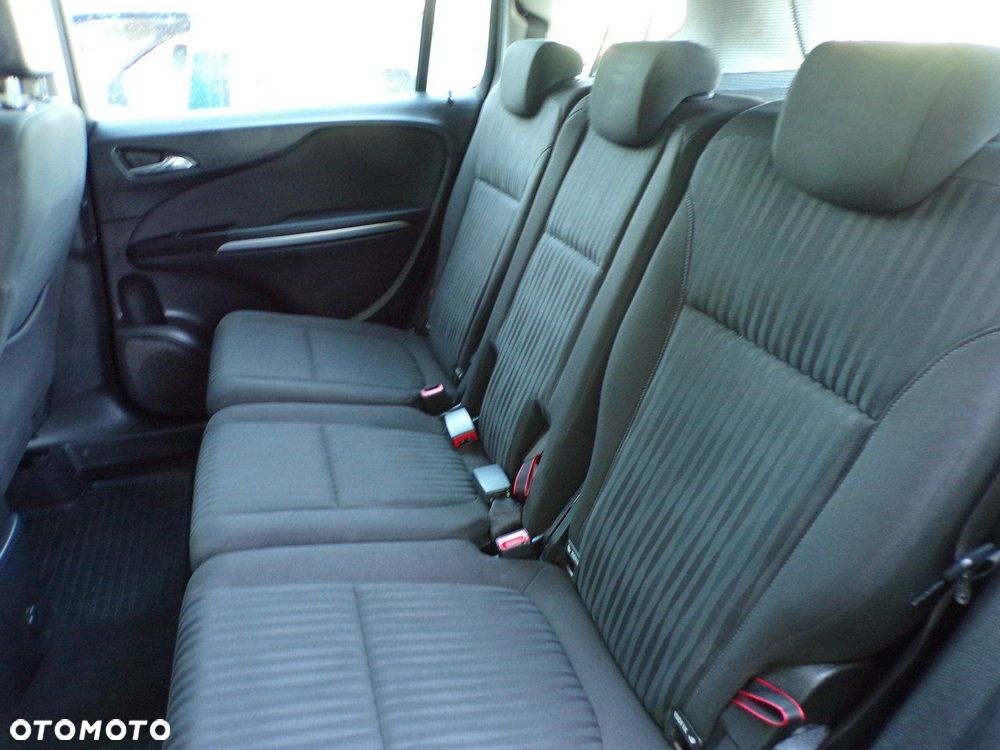Opel Zafira - 28