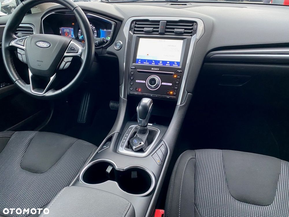 Ford Mondeo 2.0 Hybrid Titanium - 11