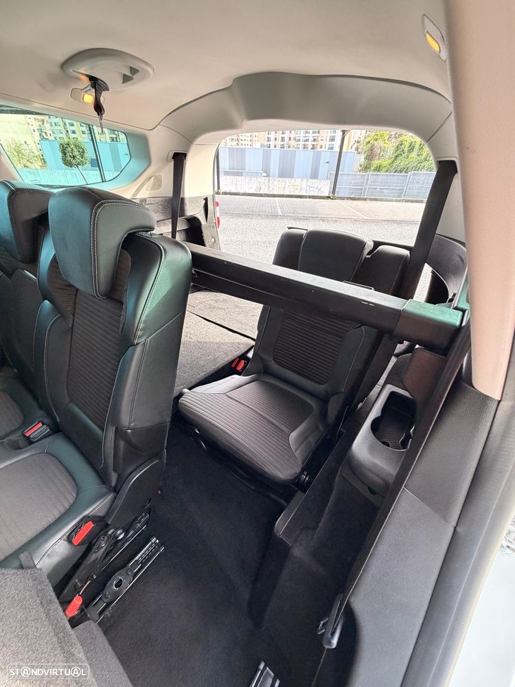 Renault Grand Scénic - 15