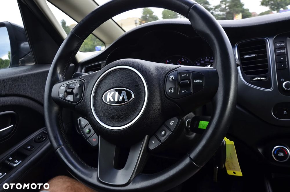 Kia Carens 1.7 CRDi XL - 26