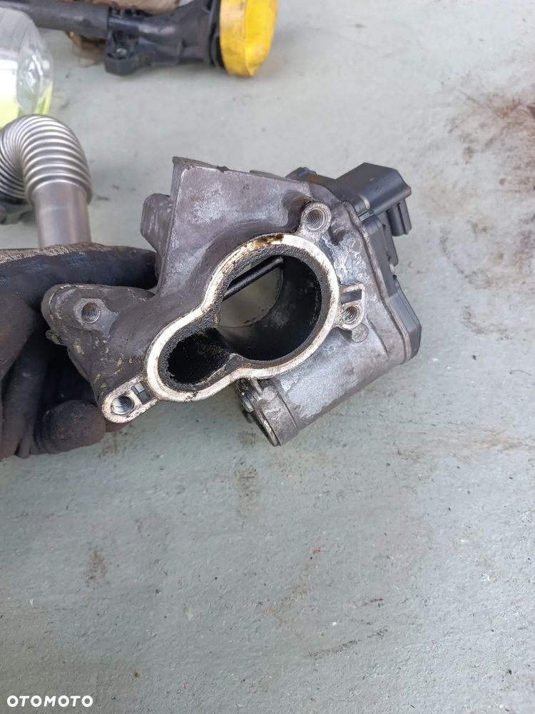 ZAWÓR EGR RENAULT 2.0 2,3 DCI 147105543r TRAFIC VIVARO H8200987088 - 3