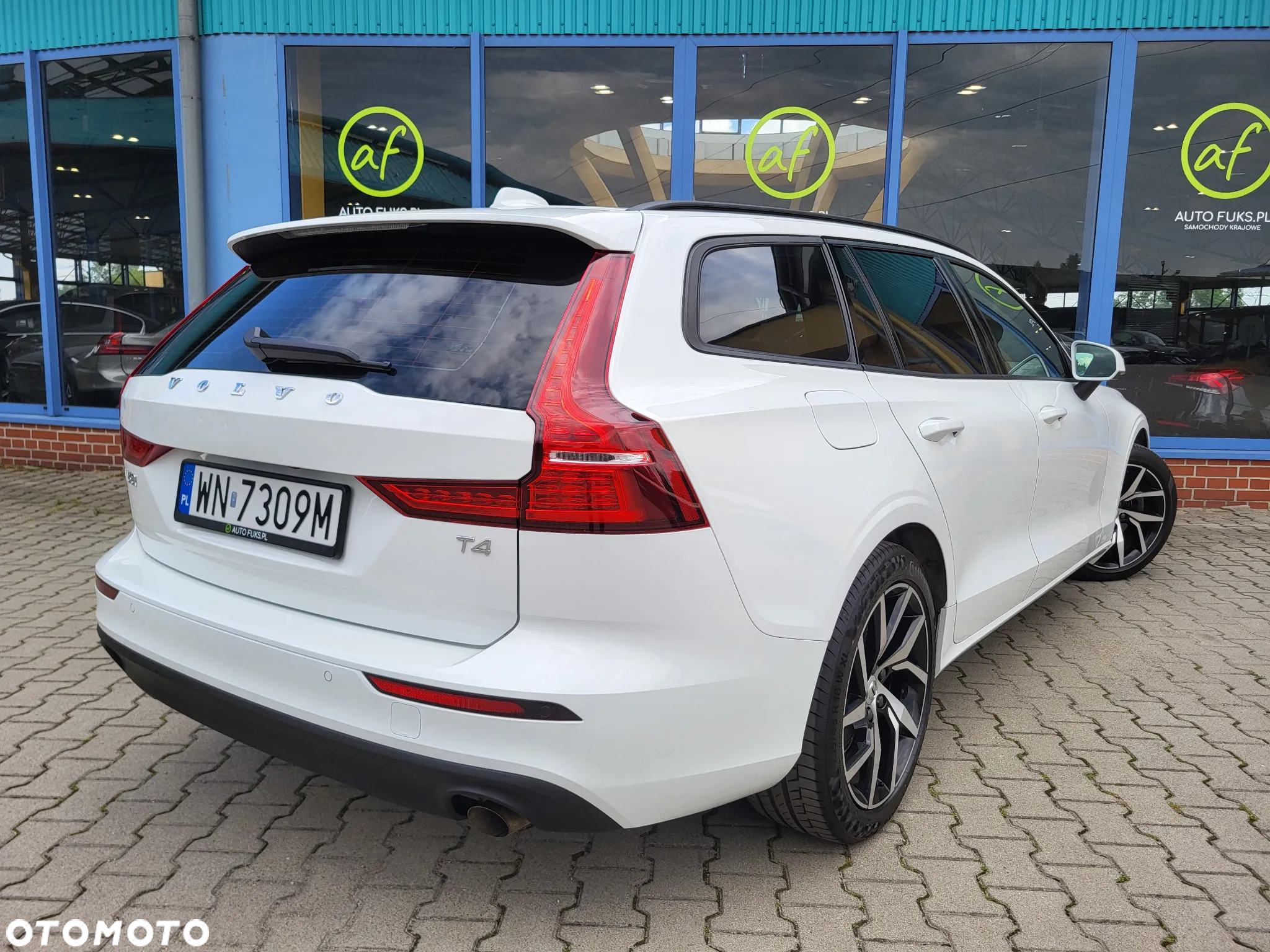 Volvo V60 T4 - 8