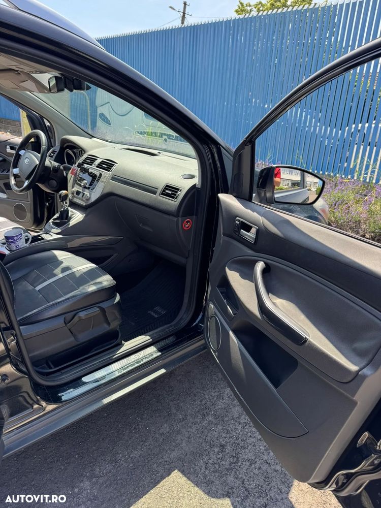 Ford Kuga 2.0 TDCi 4WD Titanium - 12