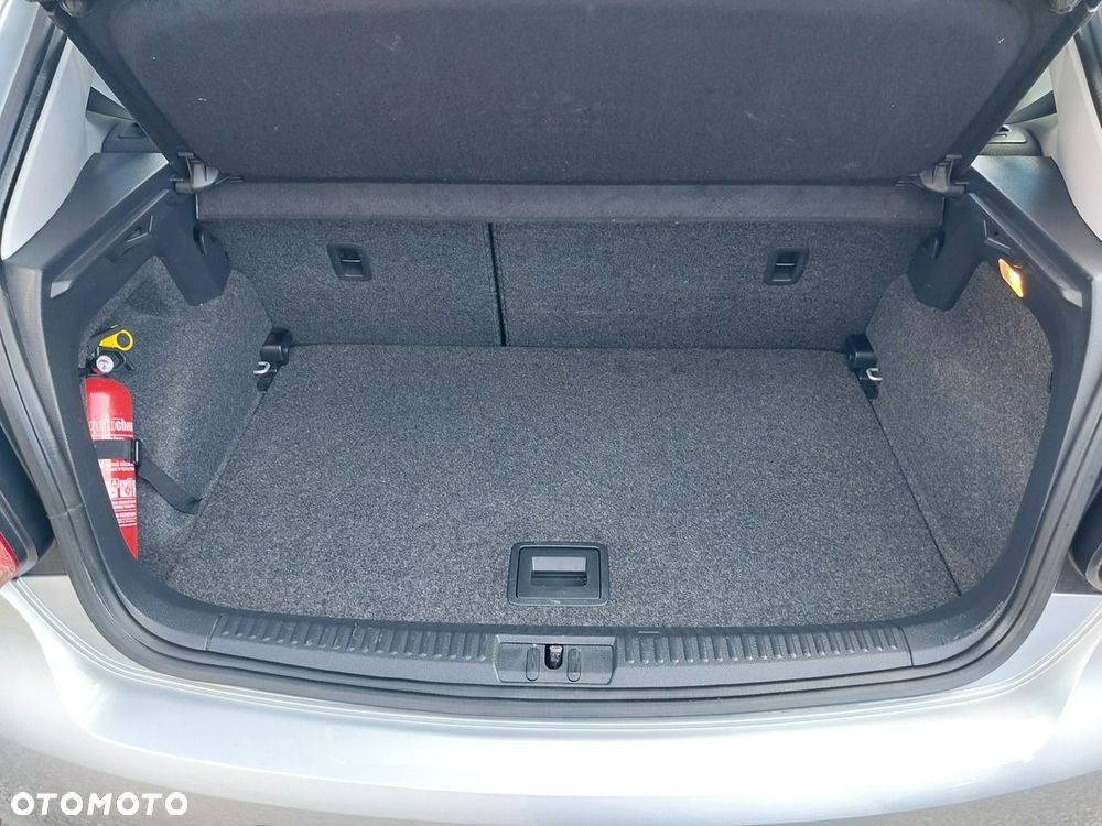 Volkswagen Polo 1.4 16V Comfortline - 16