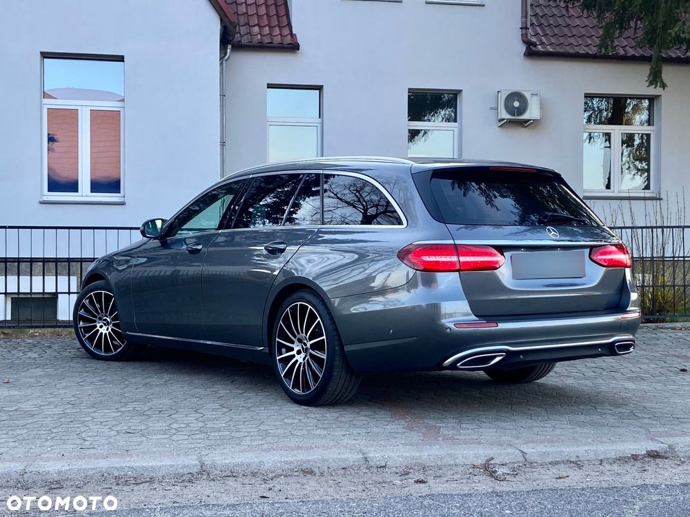 Mercedes-Benz Klasa E 220 d 9G-TRONIC AMG Line - 10