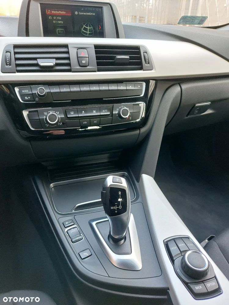 BMW Seria 3 318d Advantage - 5