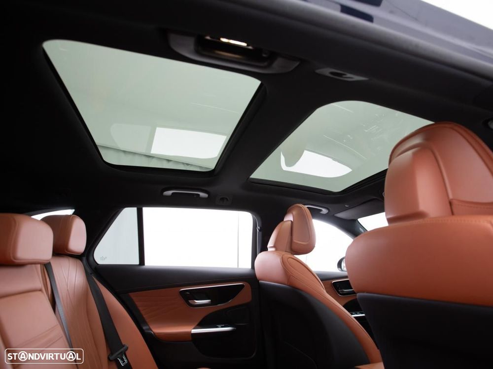 Mercedes-Benz C 300 e AMG Line - 14