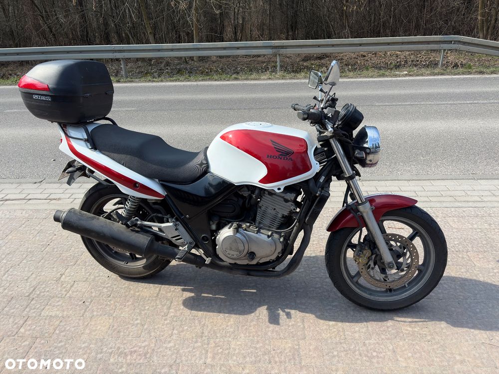 Honda CB - 2