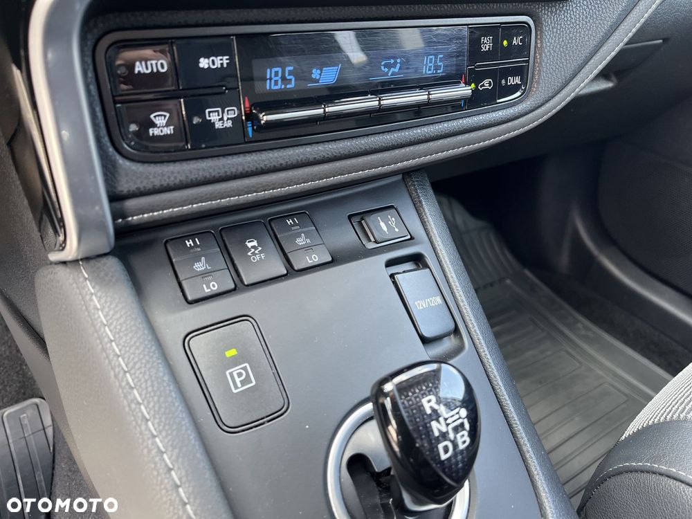 Toyota Auris - 19